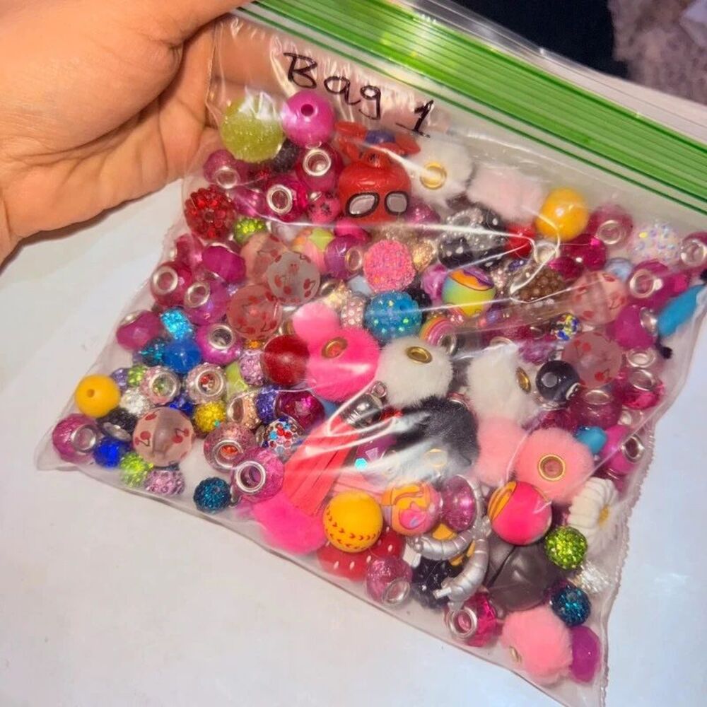 Random mixed beads - Picture 1 of 1